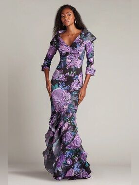 TADASHI SHOJI - BLYTHE FLORAL PORTRAIT COLLAR GOWN